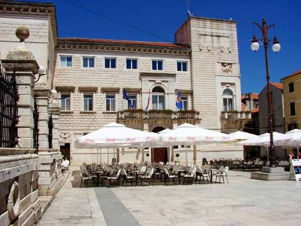 Apartment Ana Gornji Karin Exterior photo